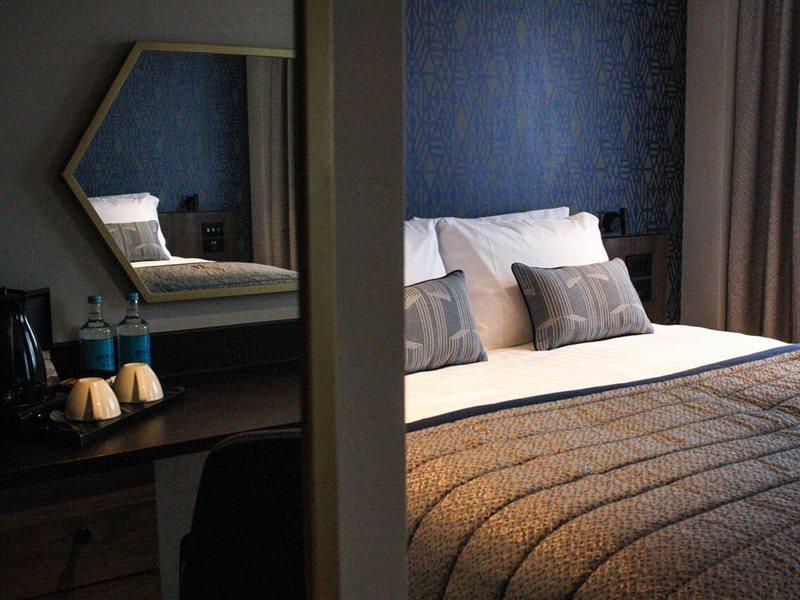 เดอะ โคเมต โฮเต็ล Hotel แฮตฟิลด์ ภายนอก รูปภาพ